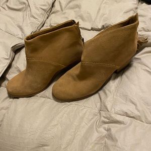 TOMS Suede Booties (8)